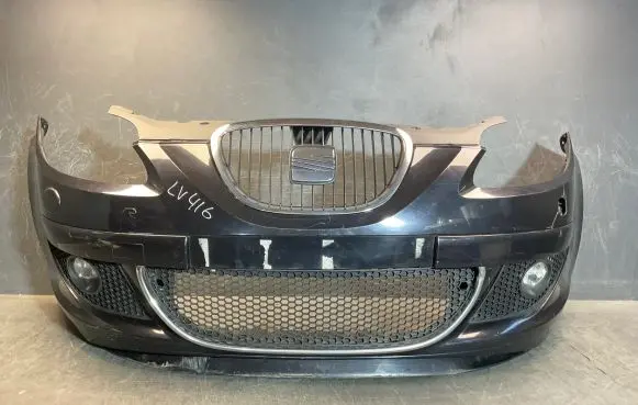 Seat Altea XL Front bumper 5P0807231 5P0807221