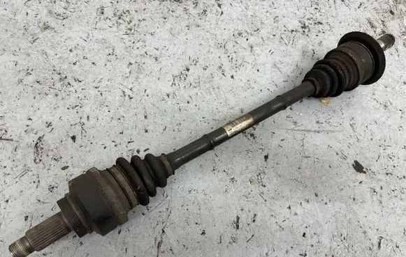 BMW 4 F32 F33 Rear driveshaft 8680347