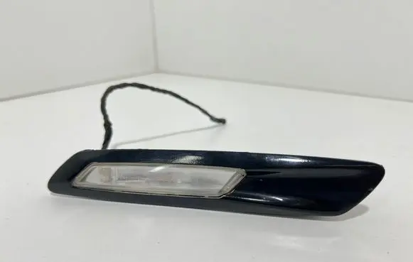 BMW 5 F10 F11 Front fender indicator light 7154170 15416807 01038702