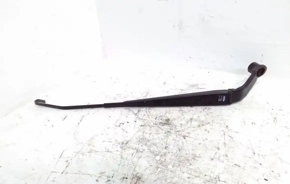 Mitsubishi Outlander Front wiper blade arm 8251BB