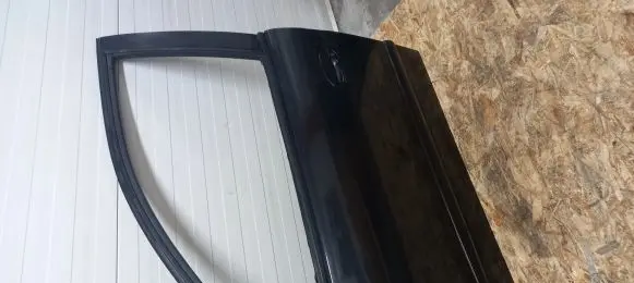 Chevrolet Rezzo Front door
