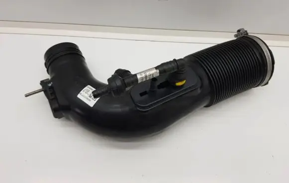 Alfa Romeo Stelvio Air intake hose/pipe 00505555740 500045 0557