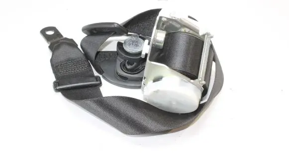 BMW X3 E83 Front seatbelt S1340071111J