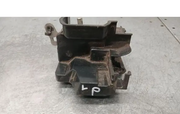 Fiat Albea Front door lock 