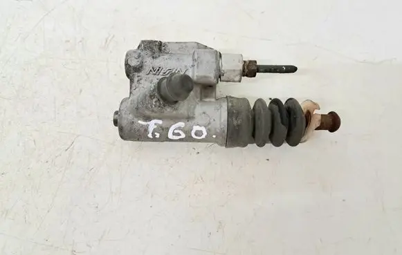 Honda Accord Clutch slave cylinder 