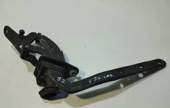 Volvo V70 Tailgate/trunk/boot hinge 9154671