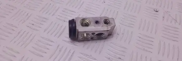 Air conditioning (A/C) expansion valve