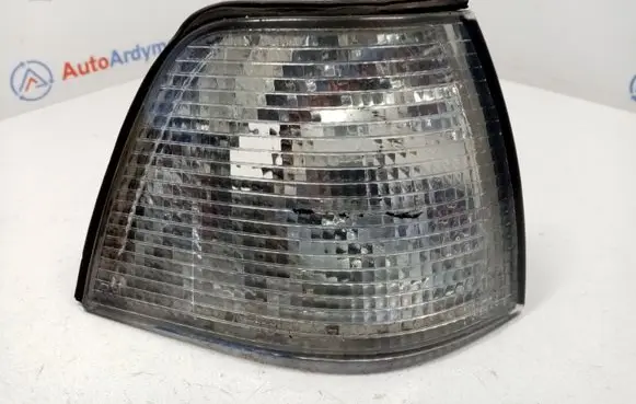 Front indicator light