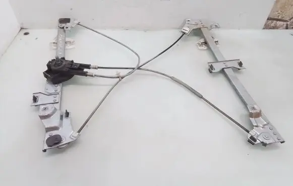 Peugeot Partner Front door manual window regulator 