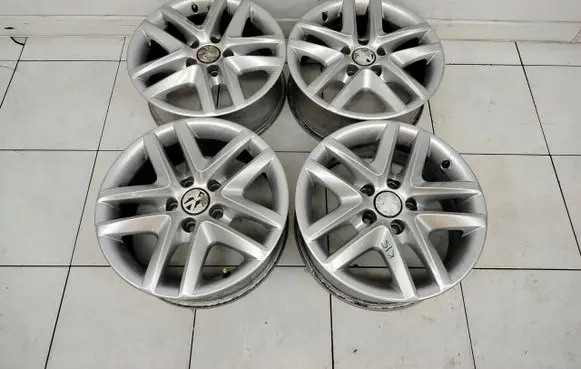 Volkswagen Golf VI R16 alloy rim 5N0601025