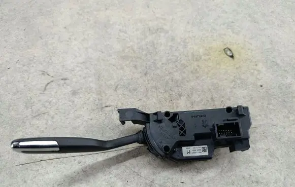 Citroen C4 I Picasso Gear shift switch/knob 96811352XTDELPHI