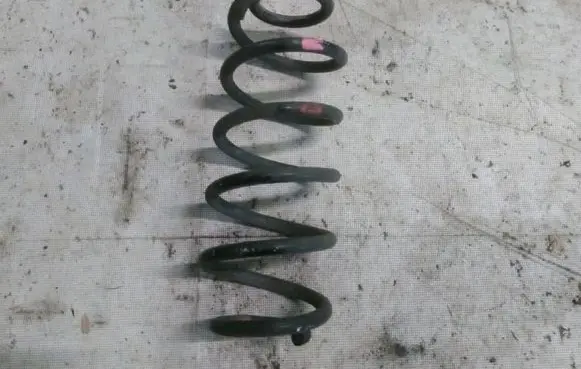 Toyota Verso Rear coil spring