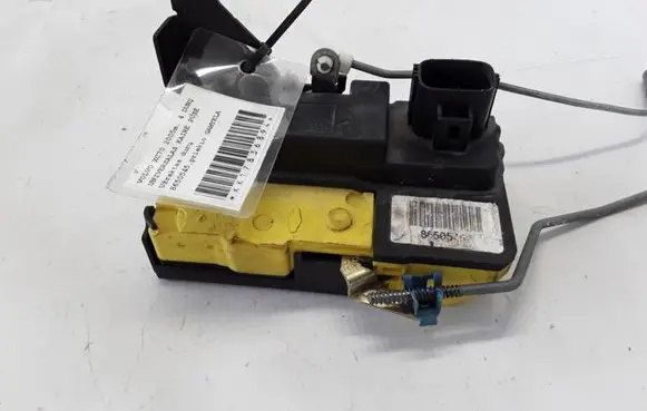 Volvo XC70 Front door lock