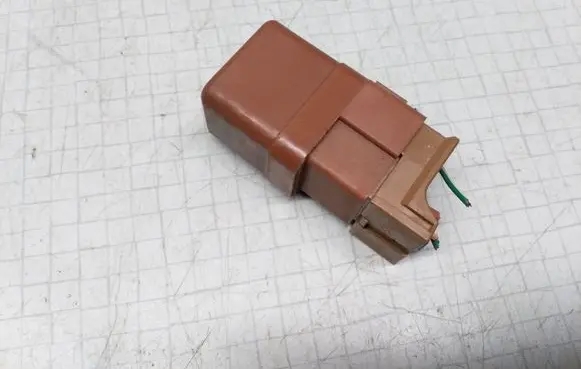 Nissan Primera Other relay 2523079964