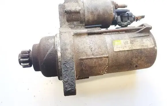 Volkswagen PASSAT B6 Starter motor 02M911023N