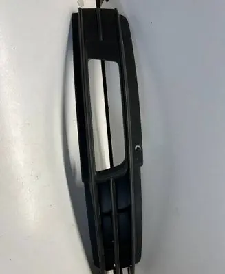 Audi A6 S6 C6 4F Front bumper lower grill 4F0807682P