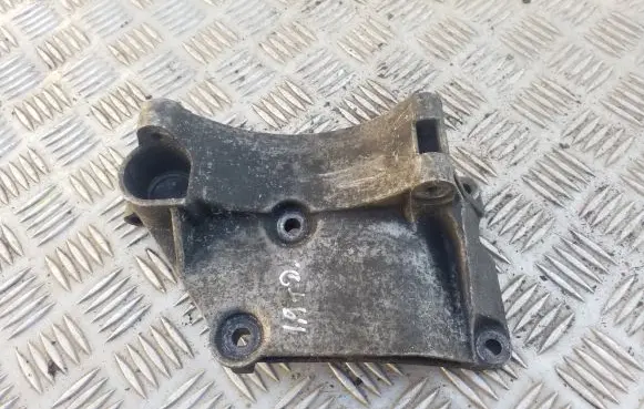 Volkswagen Transporter - Caravelle T4 Generator/alternator bracket 028903143AD