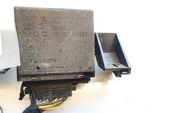 Opel Zafira A Light module LCM 09135156