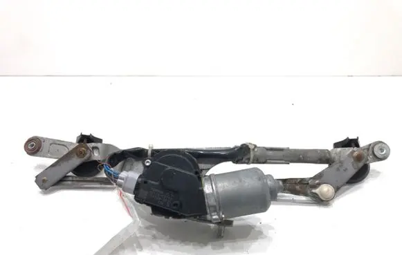 Toyota Auris 150 Front wiper linkage and motor 85110-02190