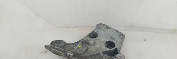 BMW 5 E60 E61 Engine mounting bracket 6774181 59280110