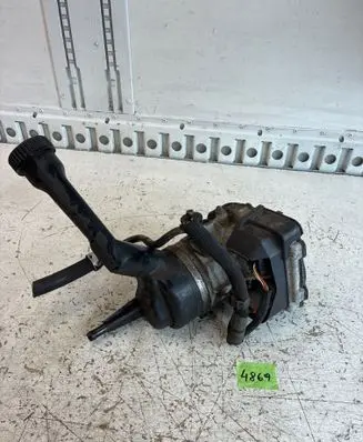 Citroen C4 Grand Picasso Power steering pump 9665194680