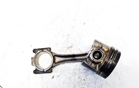 Skoda Fabia Mk2 (5J) Piston with connecting rod
