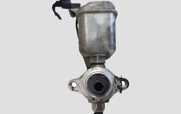 KIA Carens II Master brake cylinder