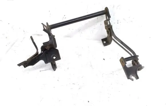 Honda CR-V Radiator mount bracket