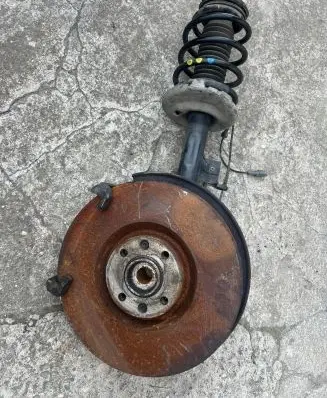 Citroen DS5 Front wheel hub spindle knuckle mcperson