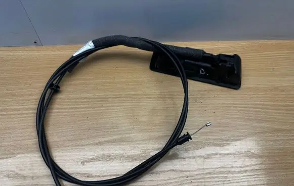 Volkswagen PASSAT B8 Rear seat cable / handle 5G0885671E