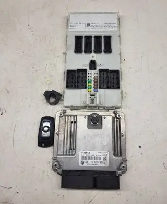BMW 3 F30 F35 F31 Engine ECU kit and lock set 8579478 9352861 170156691