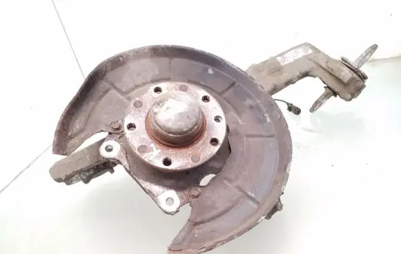Alfa Romeo Giulietta Rear wheel hub spindle/knuckle 51815009 226522