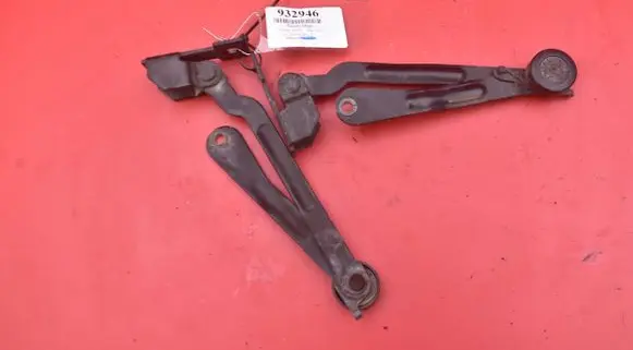 Volvo XC90 Tailgate/trunk/boot hinge 30674751