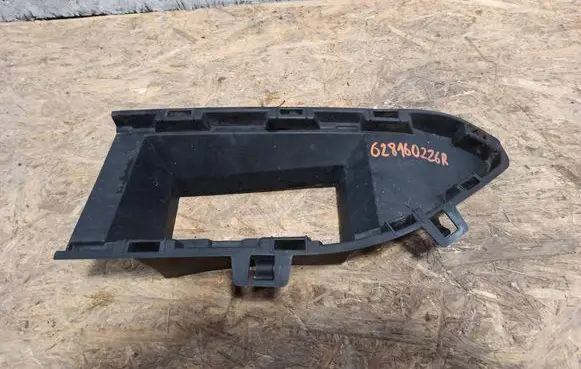 Dacia Sandero III Intercooler air guide/duct channel 628160226r