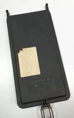 Mercedes-Benz E W124 Fuse box cover 1245400182
