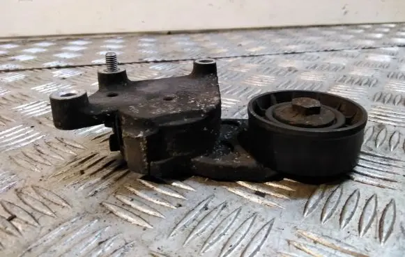 Ford Focus Alternator belt tensioner TF049