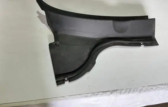 Volkswagen PASSAT B7 Wiper trim 3C1819404B