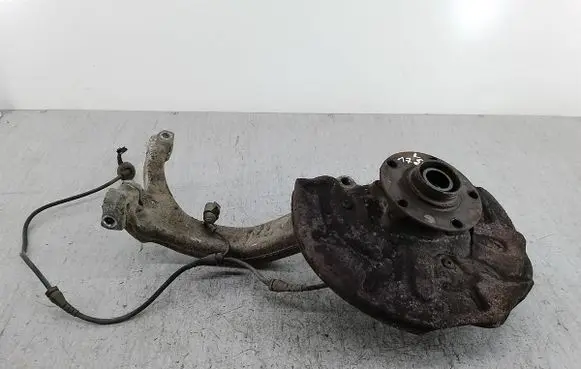 Audi A4 S4 B6 8E 8H Front wheel hub spindle knuckle