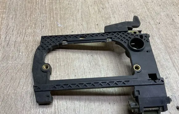 Front door exterior handle/bracket