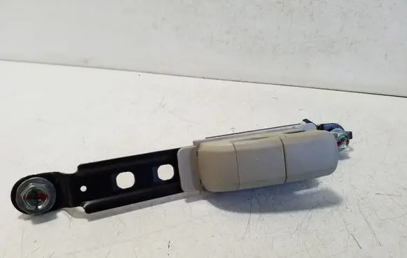 Mitsubishi L200 Seat belt adjustment rail 101218