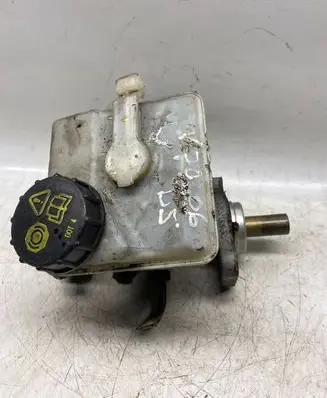 Volvo V70 Master brake cylinder 8646006