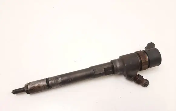 KIA Carens II Fuel injector 3380027400