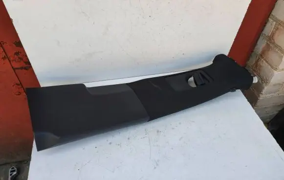 Porsche Cayenne (92A) (B) pillar trim (top) 7P6867240 7P5867240