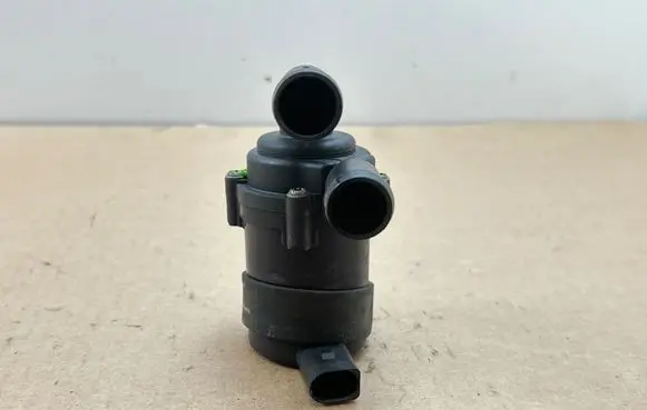 Porsche Cayenne (92A) Electric auxiliary coolant/water pump 7L0965561J