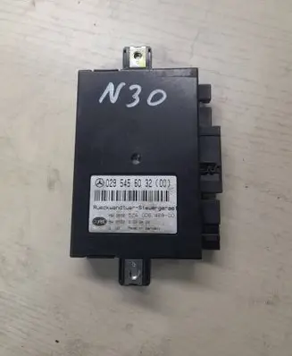 Mercedes-Benz E W211 Tailgate/trunk control unit/module 0295456032 5ZA00846900