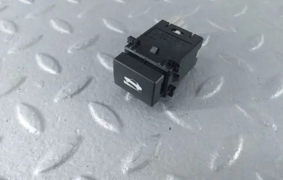 Subaru Outback (BS) Other switches/knobs/shifts 83211AL000