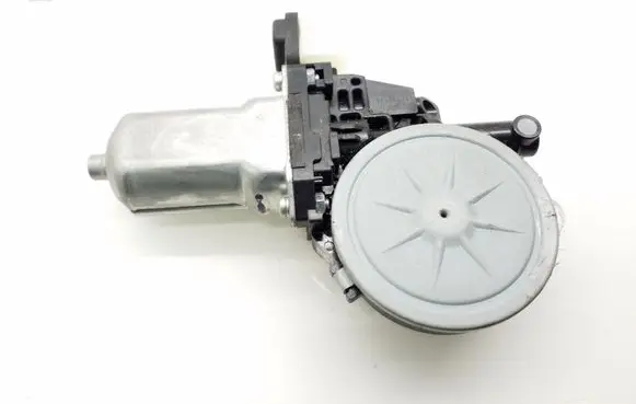 Nissan X-Trail T31 Front door window regulator motor 80731EH100 0620403020
