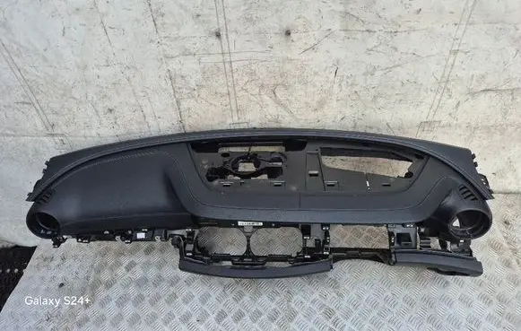 Mercedes-Benz E W213 Dashboard A2136809904