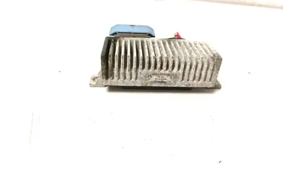 Nissan X-Trail T32 Glow plug pre-heat relay 8200558438