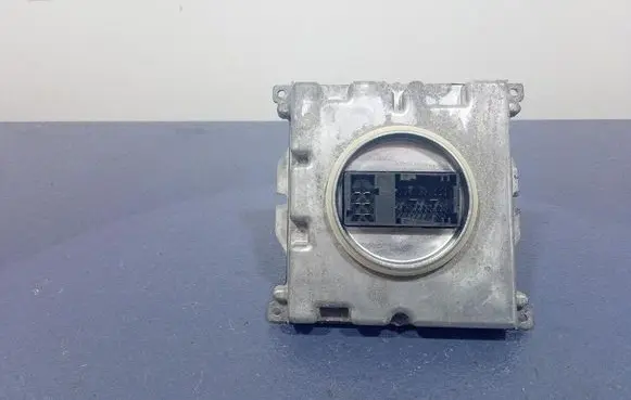 Opel Insignia A Voltage converter/converter module 39102898